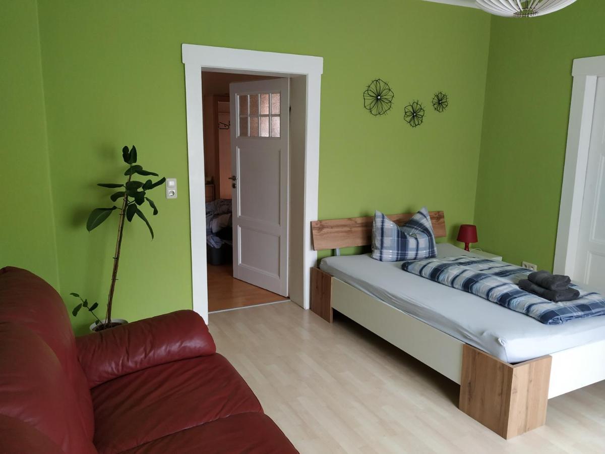 Ferienwohnung Familie Bulst Naumburg  Buitenkant foto